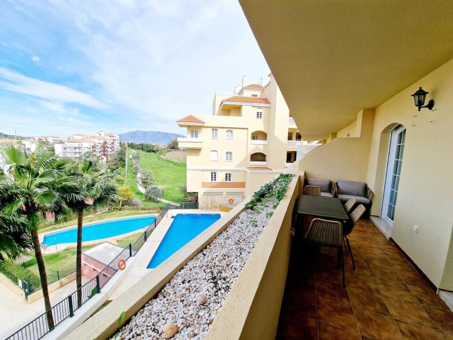 Apartamento Royal Golf View: 2Br, Pools & Ac Sitio de Calahonda Exterior foto