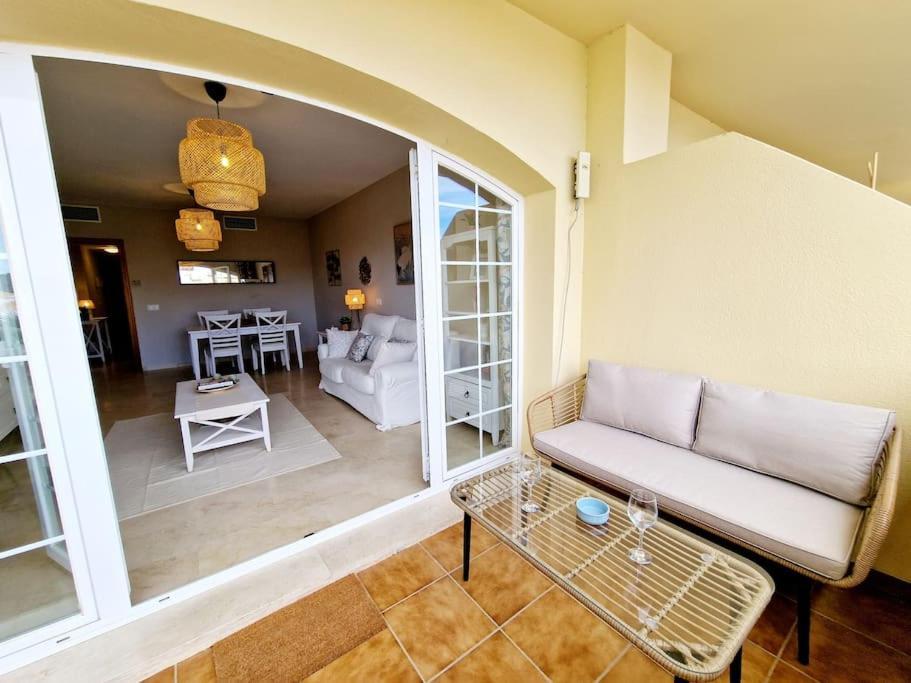 Apartamento Royal Golf View: 2Br, Pools & Ac Sitio de Calahonda Exterior foto