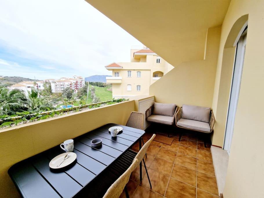 Apartamento Royal Golf View: 2Br, Pools & Ac Sitio de Calahonda Exterior foto
