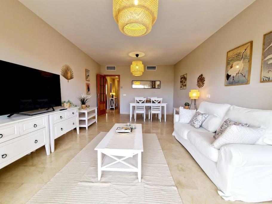 Apartamento Royal Golf View: 2Br, Pools & Ac Sitio de Calahonda Exterior foto