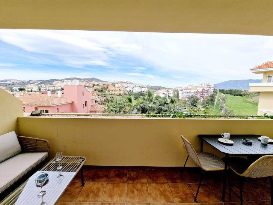 Apartamento Royal Golf View: 2Br, Pools & Ac Sitio de Calahonda Exterior foto