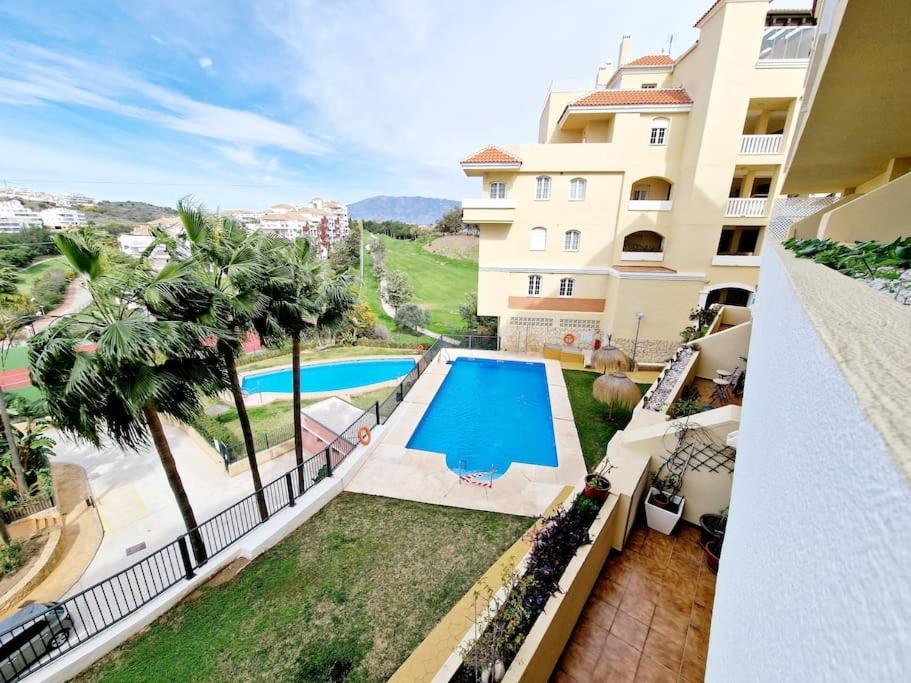 Apartamento Royal Golf View: 2Br, Pools & Ac Sitio de Calahonda Exterior foto